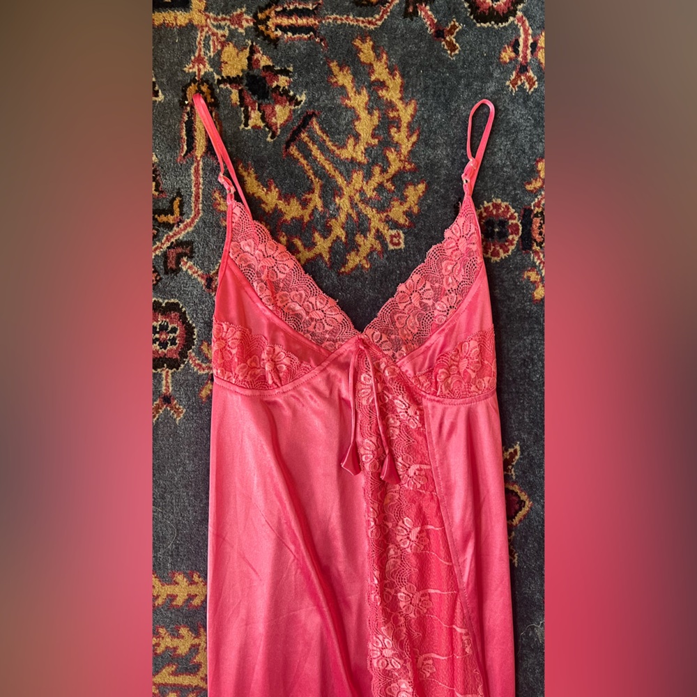 Vintage 1970s Hot Pink Lace Panel Nightgown – by Comfort Fashion